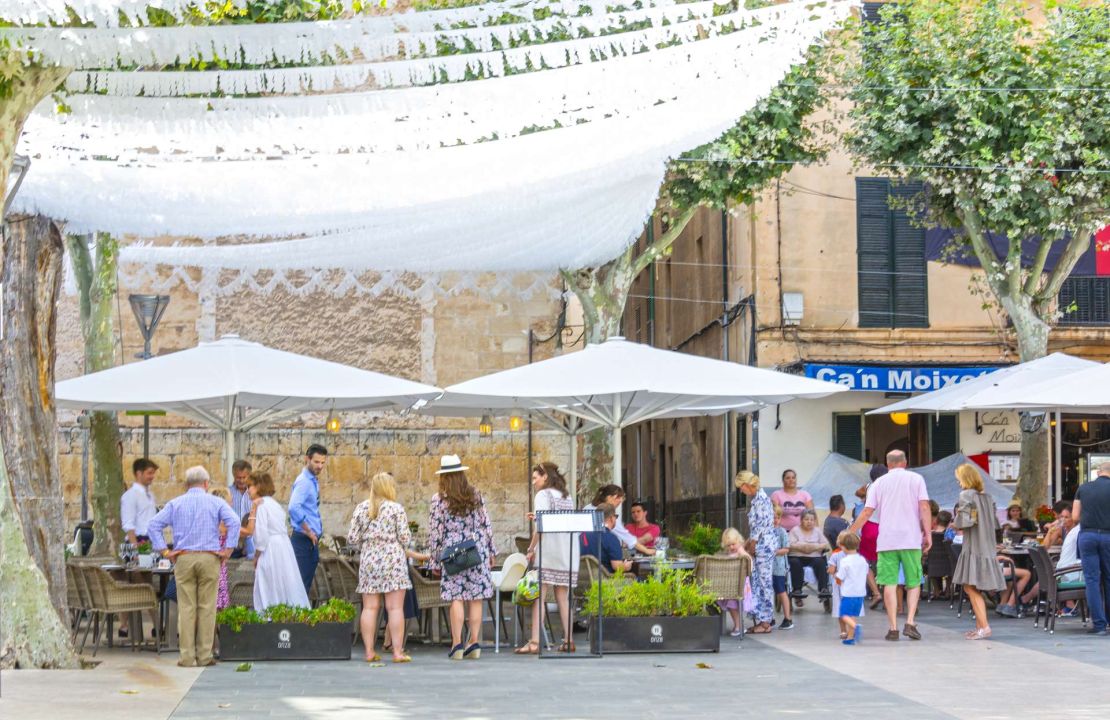 Stadthaus zum mieten in Pollensa mit Garage für ein kleines Auto und wundervoller Dachterrase